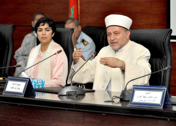 عالم فلسطيني يرد نجاة المغرب من اقتتال غيره بالشرق إلى الالتفاف حول الملك