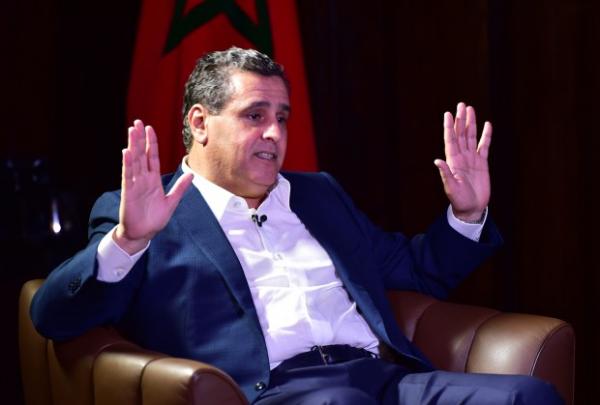 "أخنوش" يتوعد موظفيه المتغيبين عن العمل بعقوبات صارمة قد تصل إلى العزل