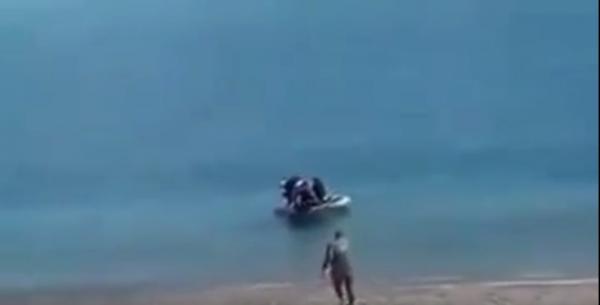 أفارقة في محاولة فرار من مدينة الفنيدق نحو سبتة