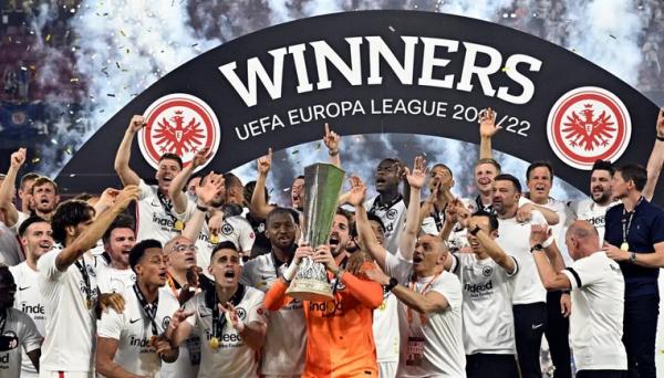 "يوروبا ليغ ".. فرانكفورت يحرز اللقب بفوزه على رينجرز بالضربات الترجيحية