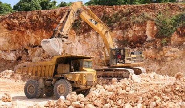 وزارة التجهيز والنقل واللوجستيك تنفي ما نشر بشأن "إلغاء دفتر التحملات" الخاص باستغلال مادة الغاسول