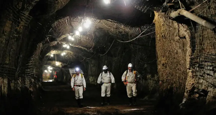 بشرى للمغاربة.. شركة كندية للتنقيب تعلن عن استثمارات لاستخراج ملايين الأونصات من الذهب والفضة بالمغرب