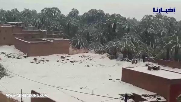 بالفيديو: إنقطاع التيار الكهربائي والطريق بمجموعة من الدواوير بإقليم زاكورة