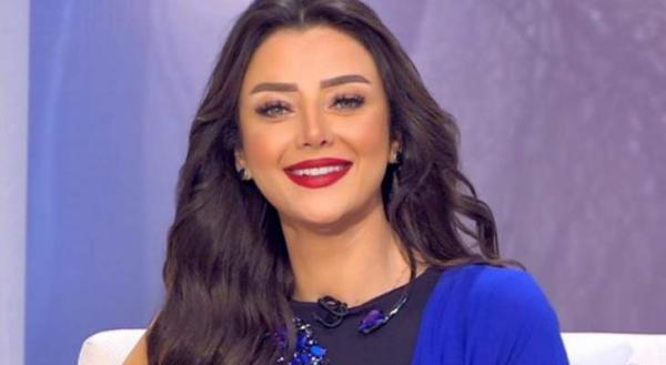 إحالة المذيعة المصرية رضوى الشربيني للتحقيق