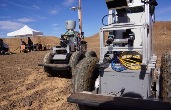 اختبارات نهائية على "روبوت" لاستكشاف الفضاء بهذه المدينة المغربية