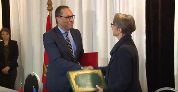 المغرب وفرنسا يعززان تعاونهما في مجال التمويل والنقل