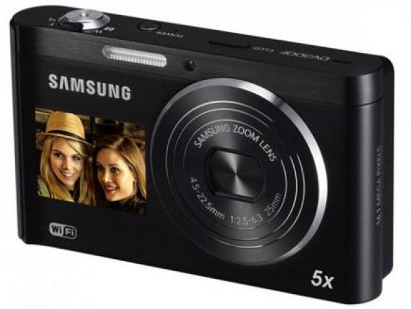 \"سامسونغ\" تطلق كاميرا جديدة بشاشتين تعمل بتقنية \"الواي فاي\"