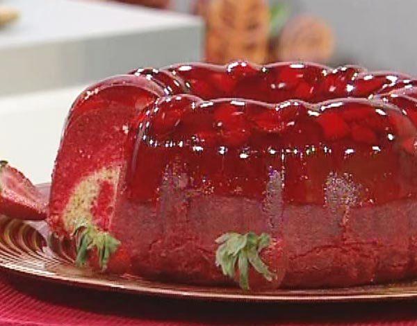 طريقة تحضير كيكة الجيلي بالفراولة.