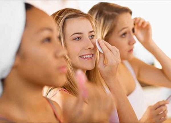 العناصر السحرية لبشرة شابة ومشرقة