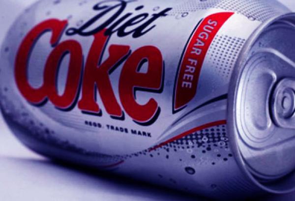 لعشاق الرشاقة.. الدايت أفضل من الماء، لكن بشروط