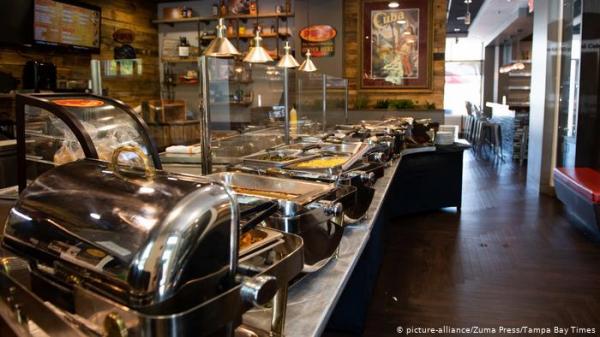 لا تدعهم يخدعونك.. هذه هي حيل أصحاب مطاعم البوفيه المفتوح!