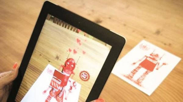 بطاقات معايدة بتقنية ثلاثية الأبعاد عبر الأجهزة الذكية