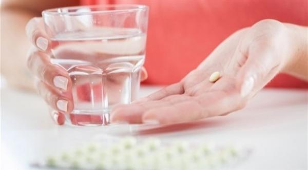 ما أهمية تناول الدواء قبل أو بعد الطعام؟