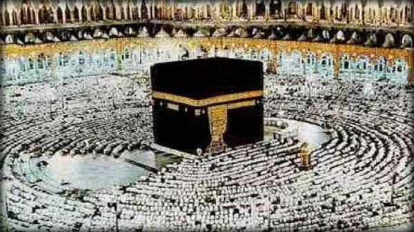 السعودية تفرض رسوما باهظة على العمرة