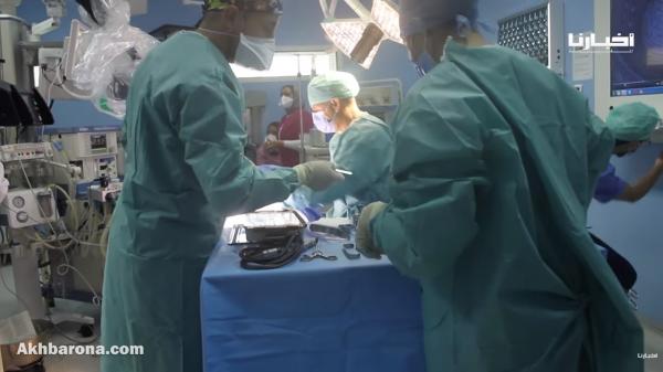 أخبارنا من داخل غرفة العمليات بالمستشفى الجامعي بوجدة تكشف "طريقة إجراء عملية زراعة القوقعة"
