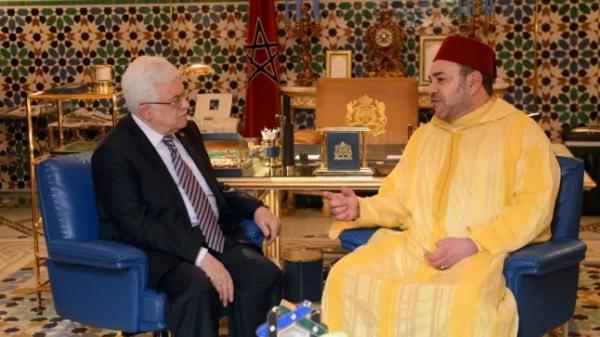 الملك محمد السادس يؤكد للرئيس عباس أن موقفه الداعم للقضية الفلسطينية ثابت لايتغير