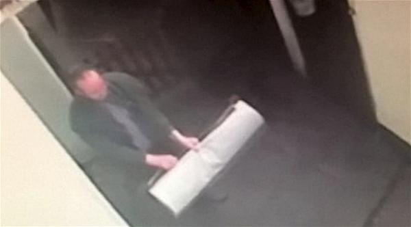  بريطانيان يبحثان عن اسم جارهما على غوغل فيتبين أنه مطلوب للأنتربول (دايلي ميل) 