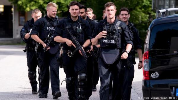 ألمانيا: توقيف أربعة من طالبي اللجوء بعد اعتدائهم على مارة