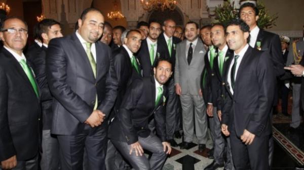 القصر الملكي يمنح "كريمات سيارات أجرة" للاعبي الرجاء