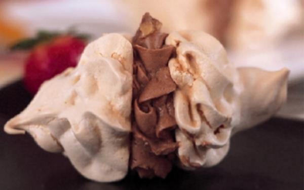 صدف المرانغ مع قشدة الكستناء