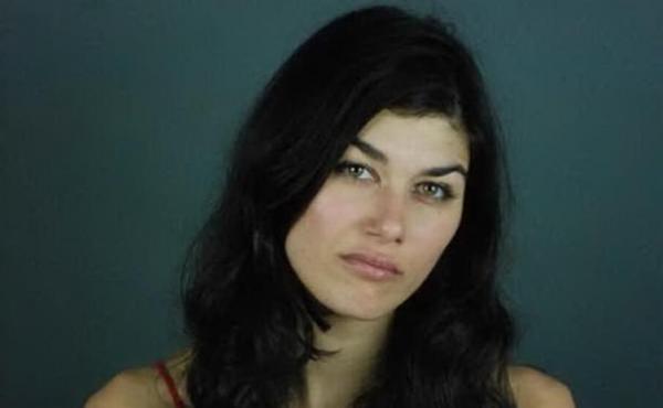 مهاجر مغربي يعتدي على ممثلة إيطالية في الشارع العام