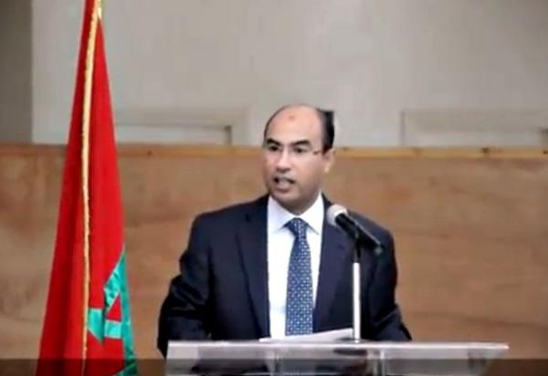 هذا ما قام به عامل إقليم بنسليمان بعد إحباط محاولة انتحار ثلاثة شبان امام مقر العمالة