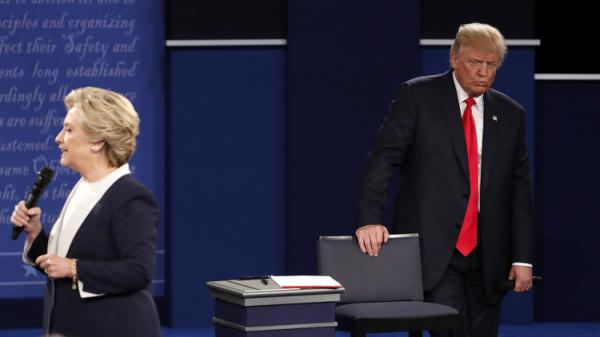 ترامب يهاجم بيل كلينتون ويتعهد بسجن هيلاري كلينتون إذا أصبح رئيسا