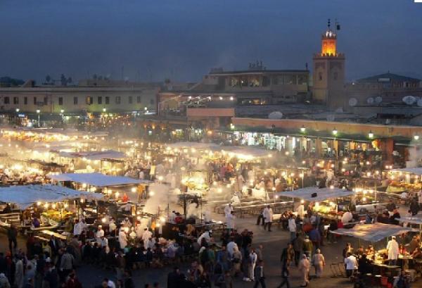 قطاع السياحة يتوقع أن تكون سنة 2012 \'صعبة ومعقدة\'