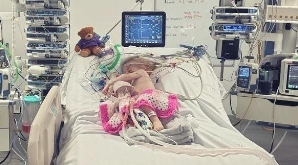 حالة نادرة تخضع طفلة لـ 36 عملية جراحية