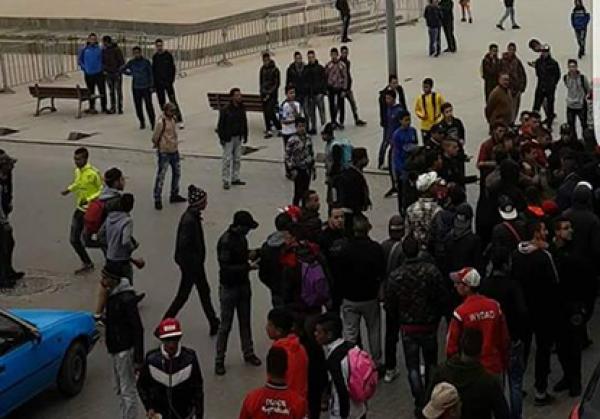 مواجهات دامية بالأسلحة البيضاء والهراوات بين وداديين ورجاويين قرب منزل بنحليب