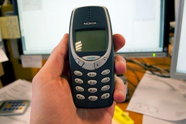 خبراء يتوقعون عودة قوية للهواتف الغبية