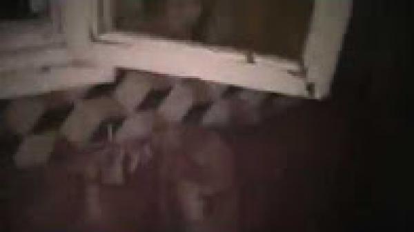 أُسر تشارك في حملة إطفاء الأضواء ببني ملال احتجاجا على غلاء الكهرباء