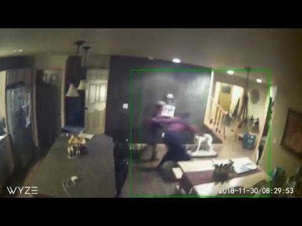 شاهد: لحظات حدوث الزلزال العنيف الذي هز ولاية ألاسكا الأمريكية …