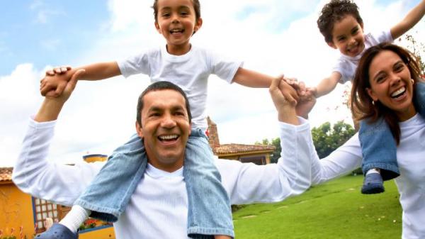 قضاء الوقت مع الوالدين يطيل عمرهما