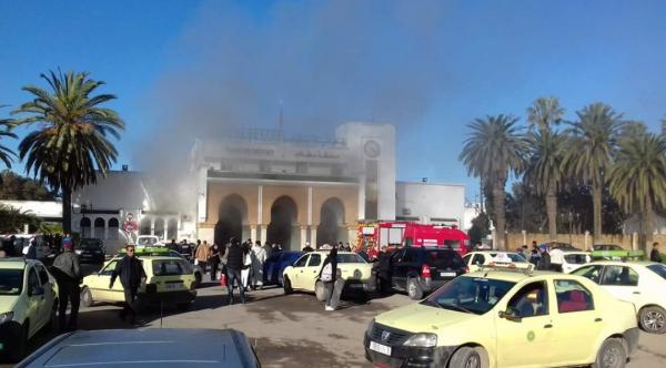 بالصور: حريق مهول يأتي على محطة القطار بسطات