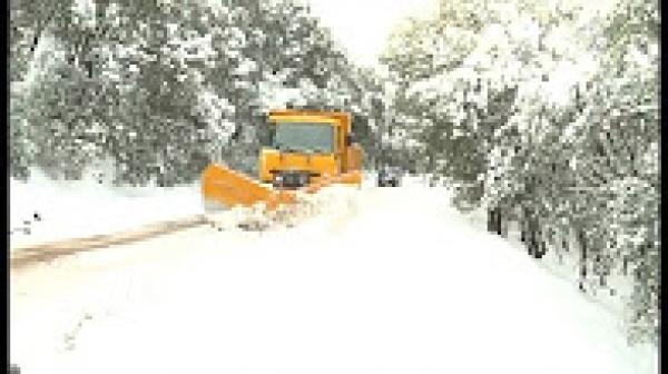 مدينة افران تكتسي حلتها البيضاء بعد تساقط الثلوج