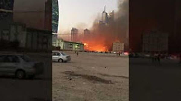 شاهد كيف تشتعل الحرائق لوحدها في كل مكان بسبب موجة الحرارة المفرطة بدول الخليج