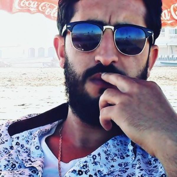 الكاتب والكتابة