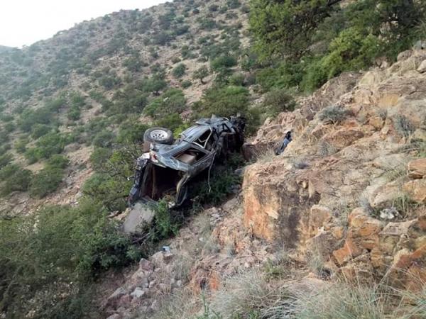 فاجعة..مصرع 3 أشخاص واصابة ضحيتين في حادثة انقلاب سيارة رباعية الدفع