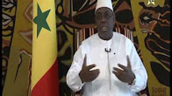 هذا ما قاله الرئيس السنغالي عن إلقاء الملك خطاب المسيرة من بلاده