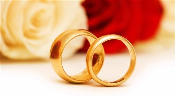 رجل عمره 102 عاماً يتزوج امرأة تصغره بـ 46 عاماً