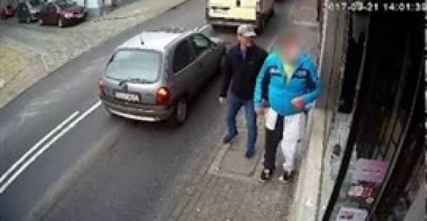 بالفيديو.. لص يلقى جزاءه ويفقد وعيه أثناء محاولته الفرار