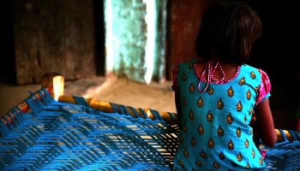 قاصر مغربية تنتحر بعد أيام قليلة على زواجها ..وها علاش