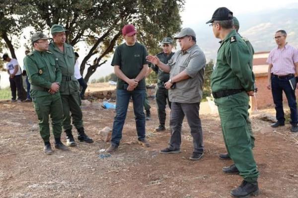 طائرات "كاندير" والقُوات المسلحة والوقاية والساكنة يواصلون إخماد حرائق غابات خنيفرة وعامل الإقليم يحل بالمكان والخسائر تُقدر بعشرات الهكتارات