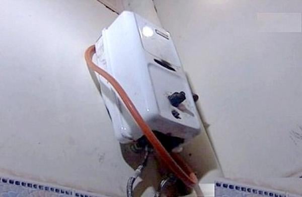 مرة أخرى.. "القاتل الصامت" يودي بحياة موظفة وهكذا عَلِمَ زملاؤها بأمرها