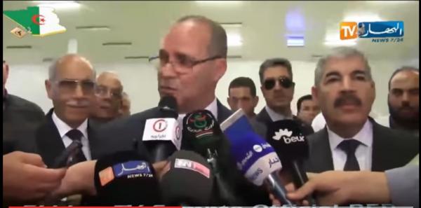 غريب ..وزير الفلاحة الجزائري يفسر ندرة الحليب بالايادي الخارجية !!!