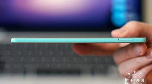 بالصور: الهاتف الصيني الأنحف في العالم