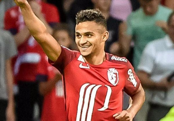 سفيان بوفال يقترب من البارصا ومسؤولو الفريق يجتمعون مع وكيل أعماله