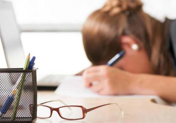 15 علامة تؤكد إصابتك بنقص "الحديد".. تعرف عليها