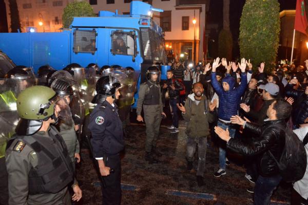 مصدر مأذون: هذه حقيقة ما جرى أمام مقر البرلمان ليلة السبت